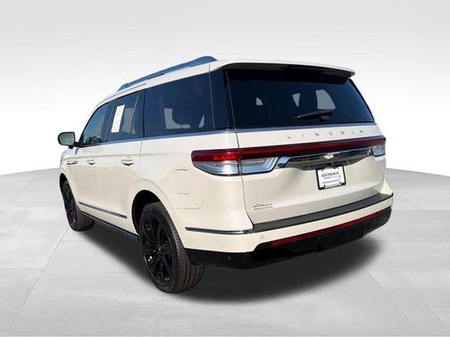 CERAMIC PEARL MET 3C 2024 Lincoln Navigator Reserve
