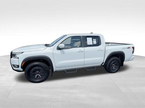 Glacier White 2025 Nissan Frontier PRO-4X