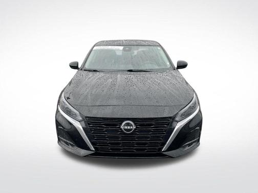 Super Black 2025 Nissan Altima 2.5 SV