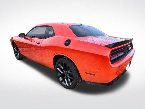Go Mango 2022 Dodge Challenger SXT