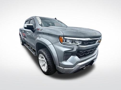 Sterling Gray Metallic 2024 Chevrolet Silverado 1500 LT