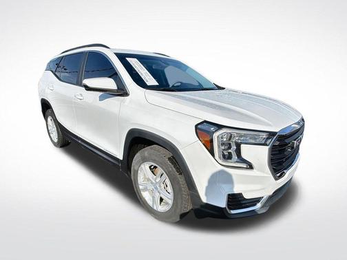 Summit White 2023 GMC Terrain SLE