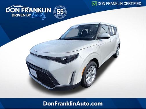 Snow White Pearl 2025 Kia Soul LX