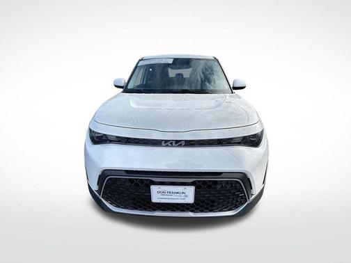 Snow White Pearl 2025 Kia Soul LX
