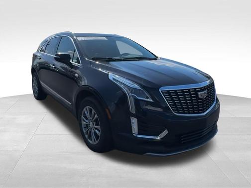 Stellar Black Metallic 2021 Cadillac XT5 Premium Luxury