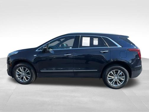Stellar Black Metallic 2021 Cadillac XT5 Premium Luxury