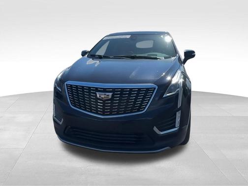 Stellar Black Metallic 2021 Cadillac XT5 Premium Luxury