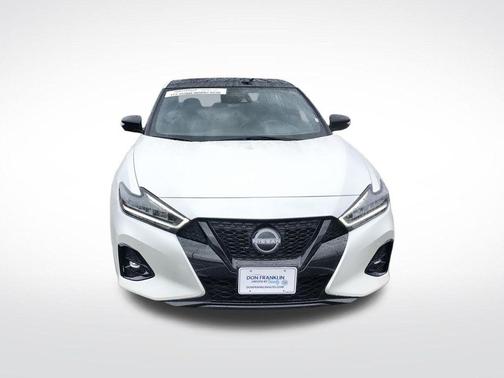 Pearl White Tricoat 2023 Nissan Maxima SR Xtronic CVT