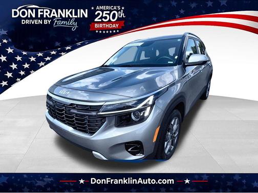 Steel Gray 2024 Kia Seltos S