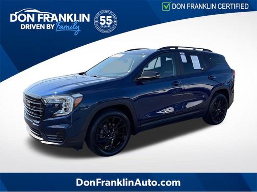 Marine Metallic 2023 GMC Terrain SLE