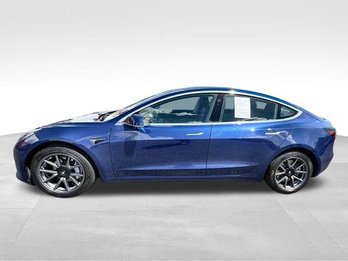 Deep Blue Metallic 2019 Tesla Model 3 Long Range