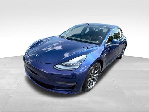 Deep Blue Metallic 2019 Tesla Model 3 Long Range