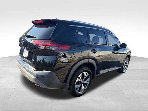 Super Black 2021 Nissan Rogue SV