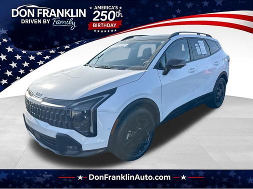 Glacial White Pearl 2026 Kia Sportage X-Line