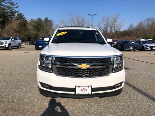 Summit White 2018 Chevrolet Suburban LT
