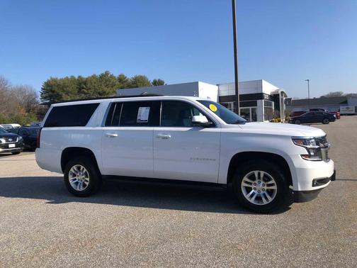 Summit White 2018 Chevrolet Suburban LT