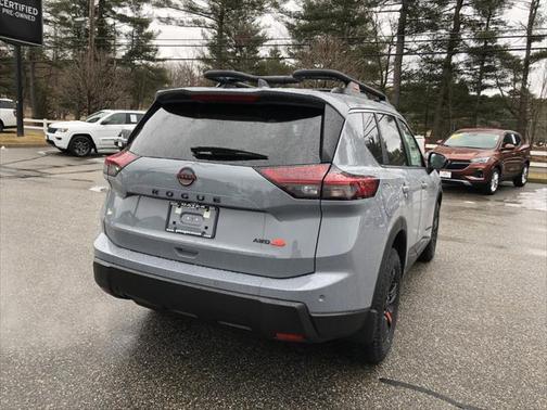 2025 Nissan Rogue Rock Creek