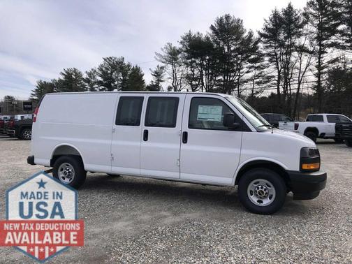 2026 GMC Savana 3500 3500 Extended Wheelbase, Work Van, RWD