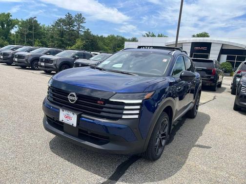 Deep Blue Pearl 2026 Nissan Kicks SR