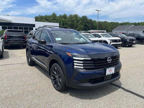 Deep Blue Pearl 2026 Nissan Kicks SR