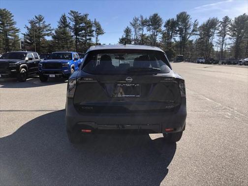 2025 Nissan Kicks S