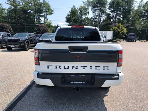 Glacier White 2026 Nissan Frontier PRO-4X