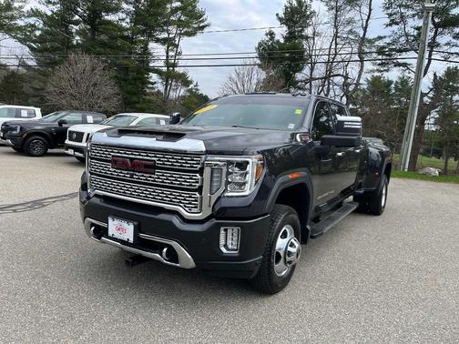 Carbon Black Metallic 2021 GMC Sierra 3500 Denali