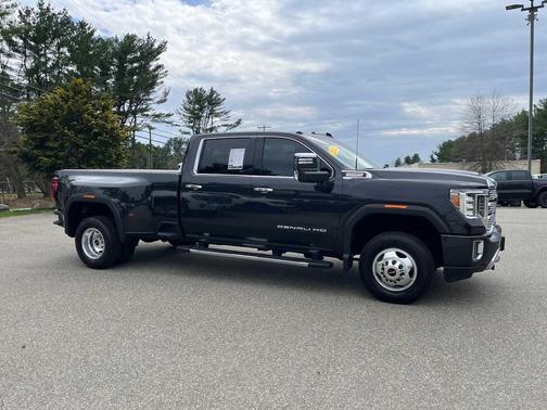 Carbon Black Metallic 2021 GMC Sierra 3500 Denali