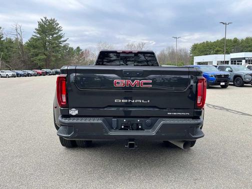 Carbon Black Metallic 2021 GMC Sierra 3500 Denali