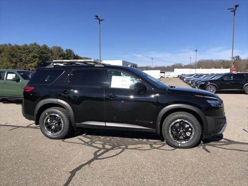 2025 Nissan Pathfinder Rock Creek 4WD