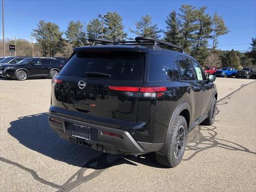 2025 Nissan Pathfinder Rock Creek 4WD