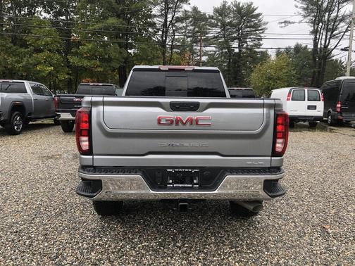 2026 GMC Sierra 2500 SLE
