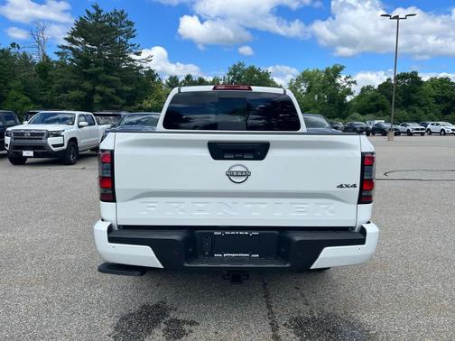 Glacier White 2026 Nissan Frontier SV