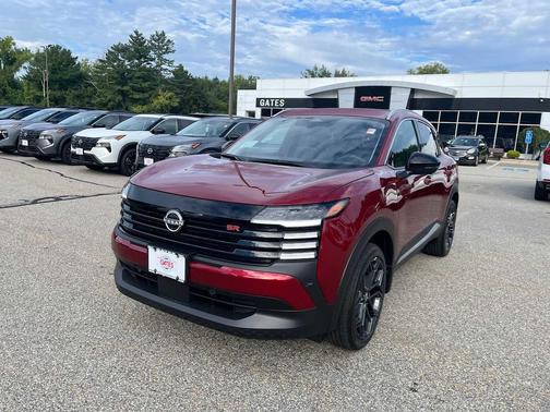 Scarlet Ember Tintcoat 2027 Nissan Kicks SR