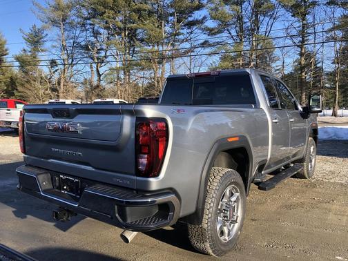 2026 GMC Sierra 2500 SLE