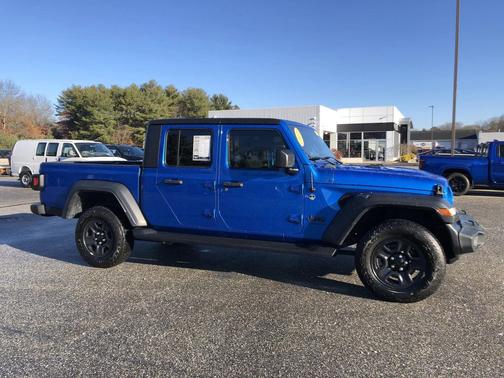 2021 Jeep Gladiator Sport