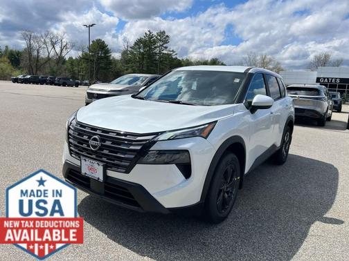 Everest White Pearl Tricoat 2026 Nissan Rogue SV