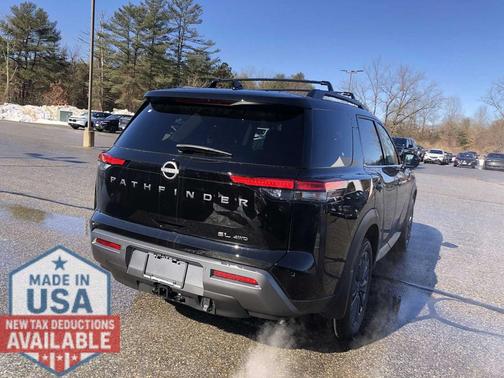 Super Black 2026 Nissan Pathfinder SL