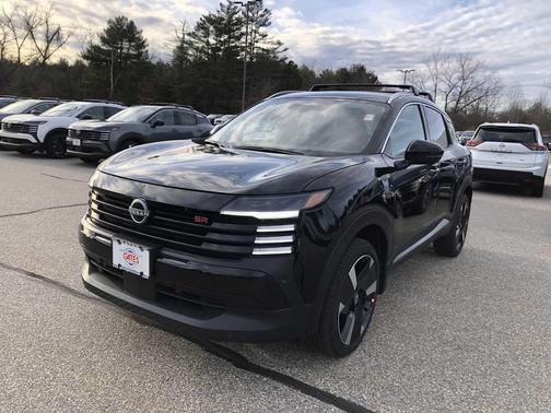 Super Black 2026 Nissan Kicks SR