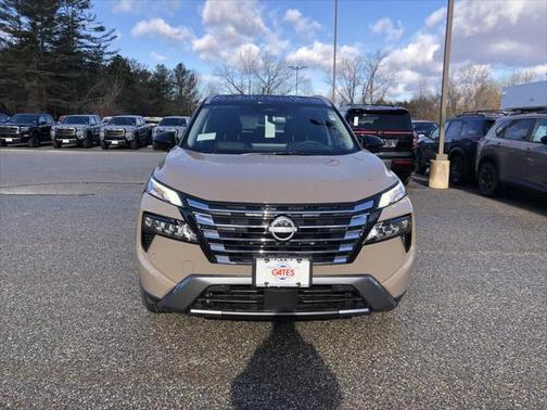 2025 Nissan Rogue SL