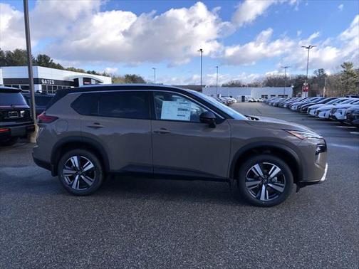 2025 Nissan Rogue SL