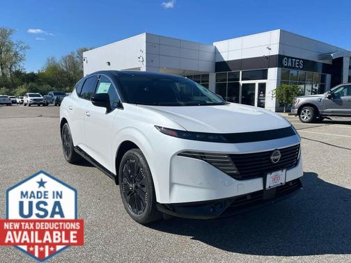 Everest White SPR Black 2026 Nissan Murano Platinum