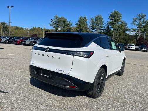 Everest White SPR Black 2026 Nissan Murano Platinum