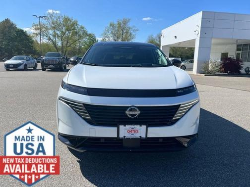 Everest White SPR Black 2026 Nissan Murano Platinum
