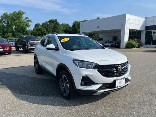 Summit White 2023 Buick Encore GX Select