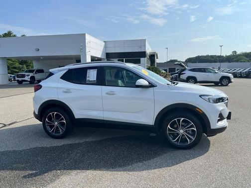 Summit White 2023 Buick Encore GX Select