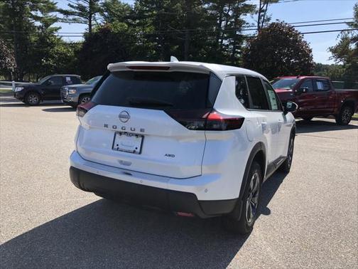 2025 Nissan Rogue SV
