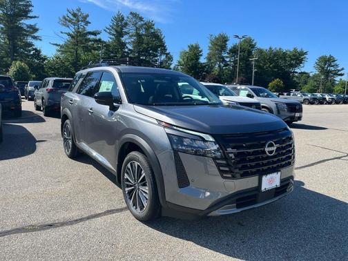 Gun Metallic 2026 Nissan Pathfinder Platinum