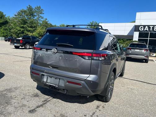 Gun Metallic 2026 Nissan Pathfinder Platinum