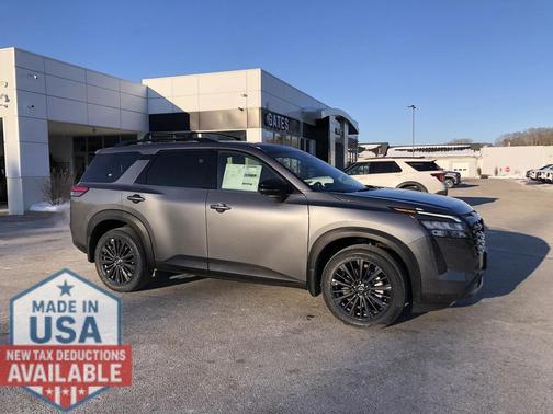 2026 Nissan Pathfinder SL